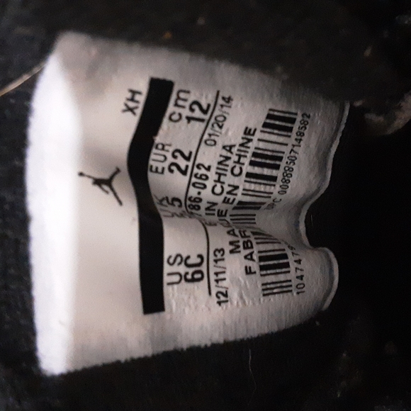 Shoes - Picture 3 of 3